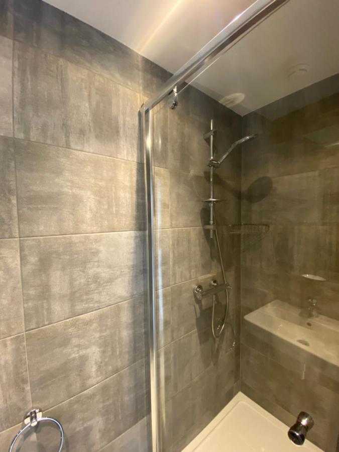 Eyre Square Galway Central Self Catering מראה חיצוני תמונה